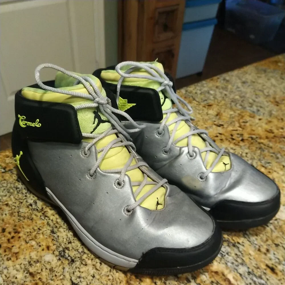 Nike Air Jordan Melo 1.5 Men Sz 10.5 - Wolf Gray Volt 631310-013 Carmelo Anthony